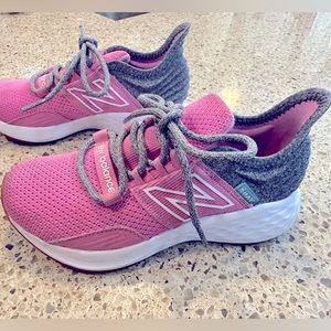 Girls New Balance - PEROVTC size 12 sneakers pink/gray